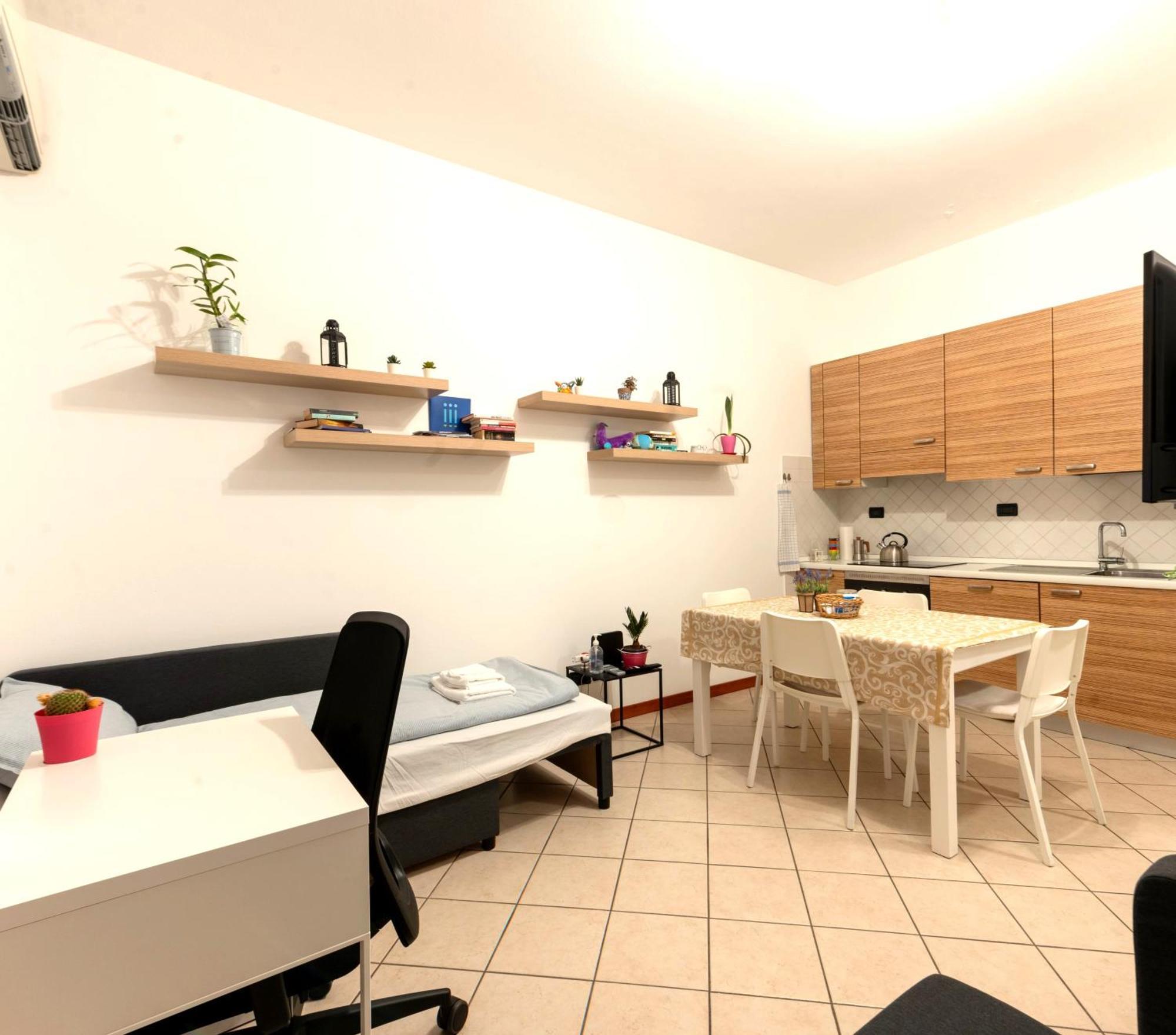 Holiday Apartment - Brescia Centro - Parcheggio Privato 외부 사진